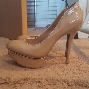 Jennifer Lopez Heels